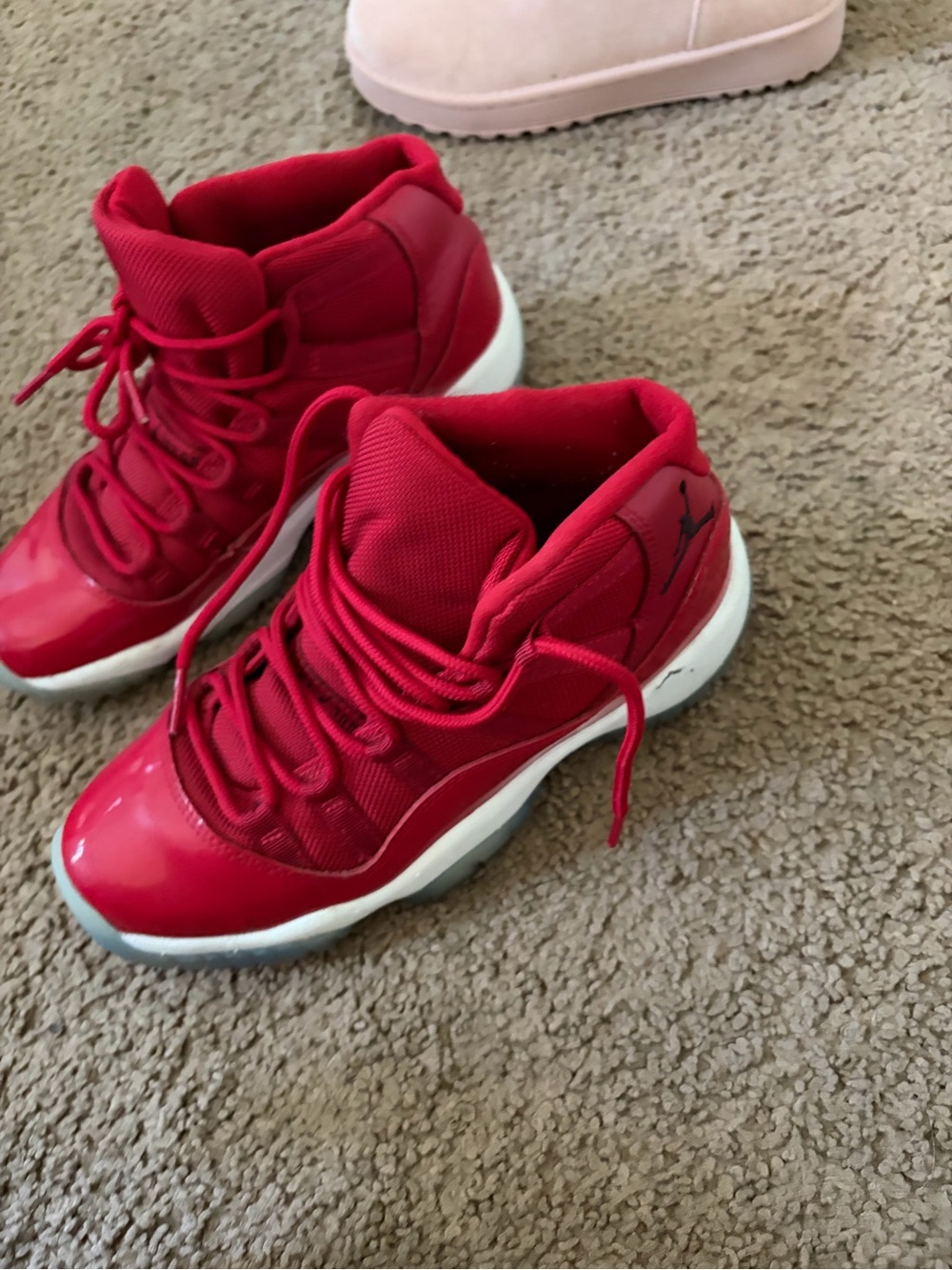 Jordan’s 11s Hightop Gym red